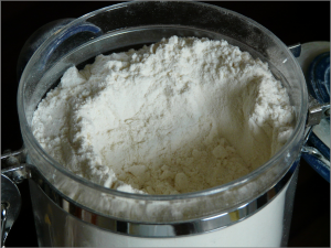 flour-49689_1920